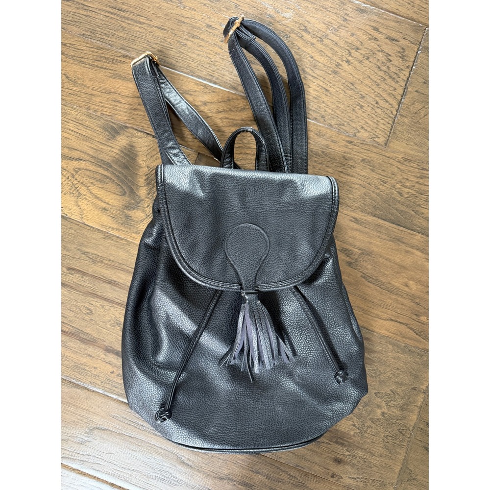 Sole Society Black Pebbled Vegan Leather Tassel Backpack Bag Womens